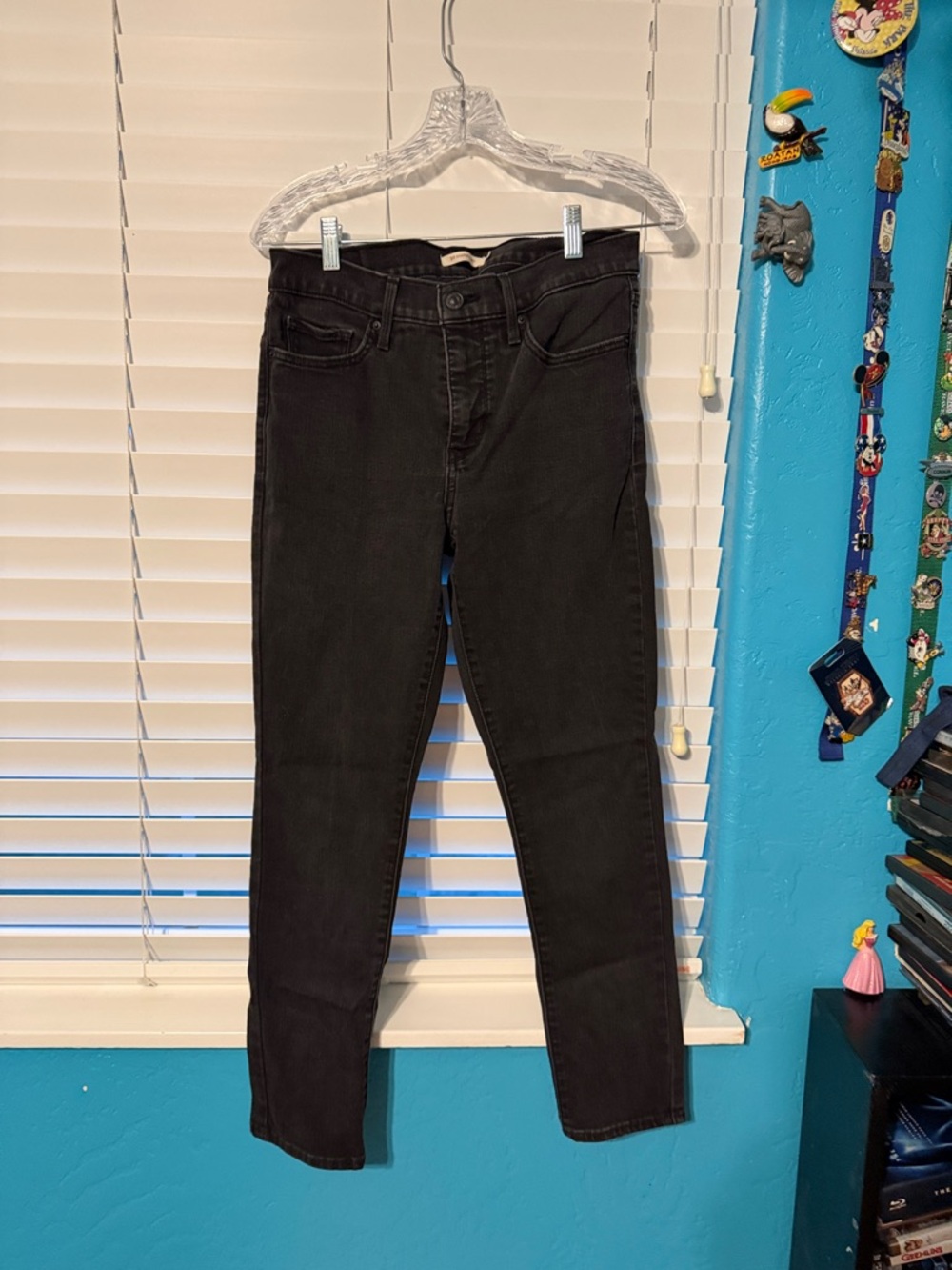 Levi's Women's Black Skinny Jeans - Classic Fit